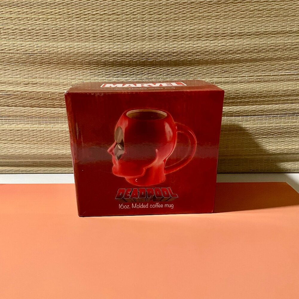 Deadpool Mask Head Mug, Marvel collectibles